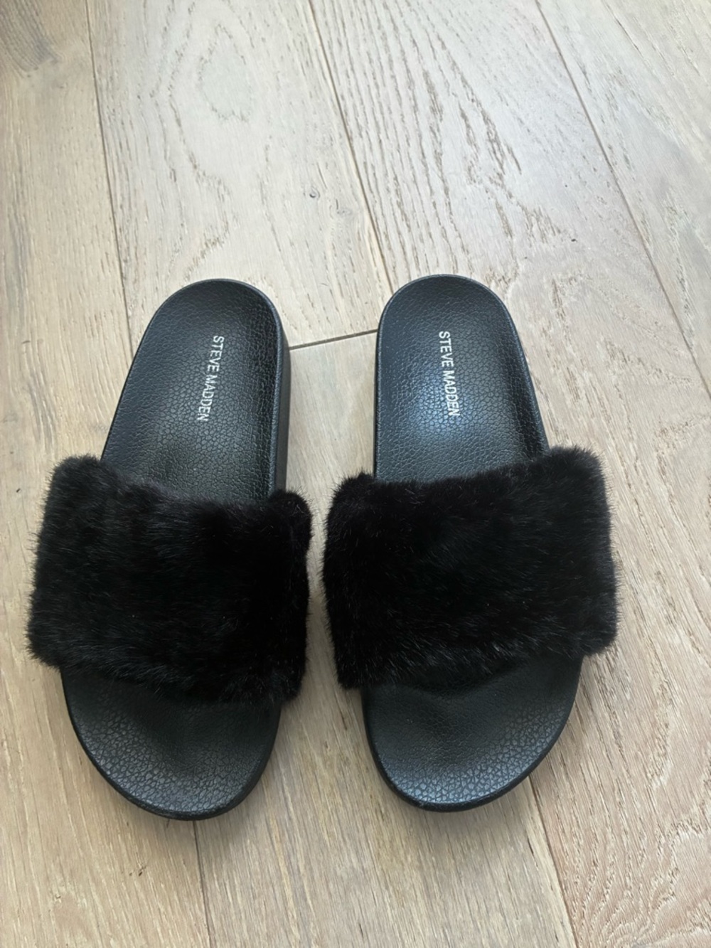 Steve Madden Black Faux Fur Slide Sandals